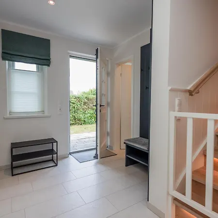 Holiday home Laurents Hues Utersum