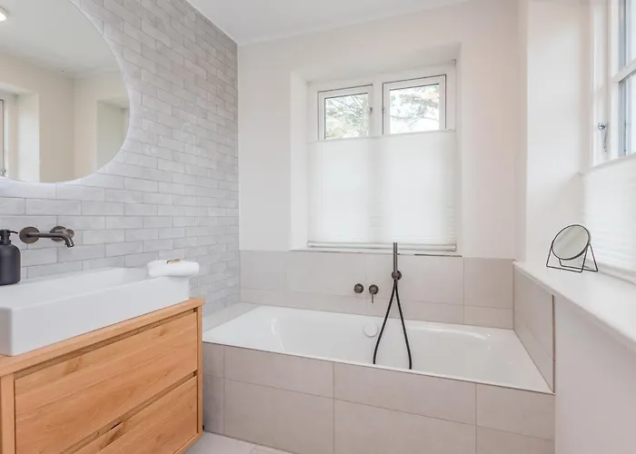 Laurents Hues * Utersum