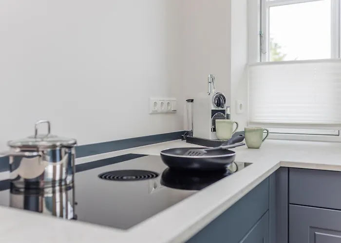 Laurents Hues Utersum